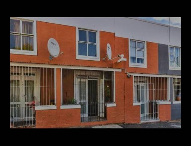 2 BEDROOM HOUSE FOR SALE IN WOODSTOCK